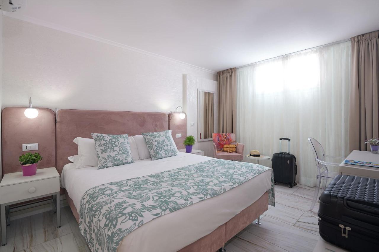 Rome Airport Inn Фьюмичино Экстерьер фото